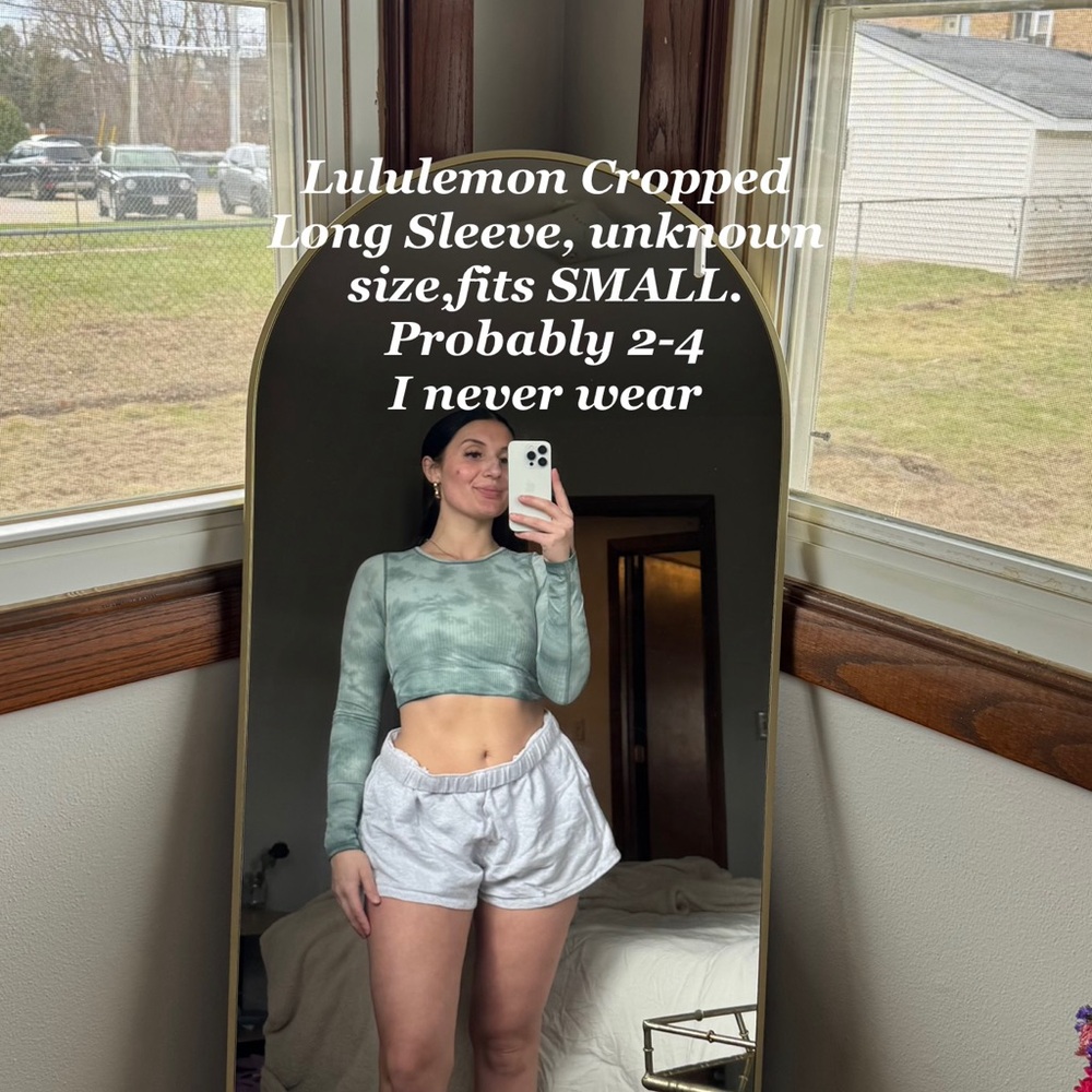 Lululemon Green Cropped Long Sleeve